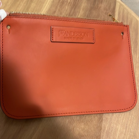 JW Anderson Anchor Logo Leather Box Crossbody Bag - Picture 17 of 17